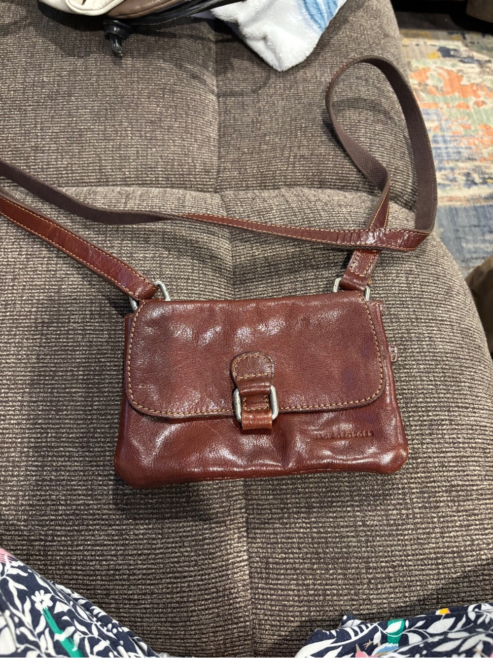Vintage Brown/Burgundy Leather Crossbody Bag with Buckle Flap